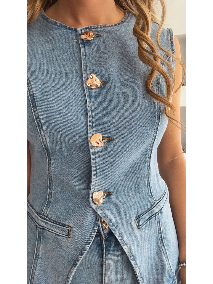 Conjunto colete e calção em ganga 5