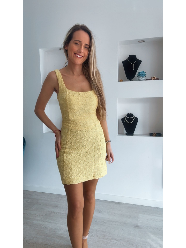 Vestido com textura e cruzado nas costas 1