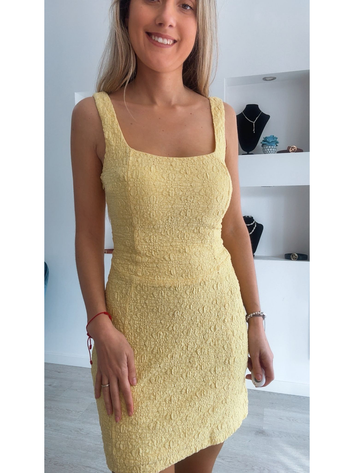 Vestido com textura e cruzado nas costas 6