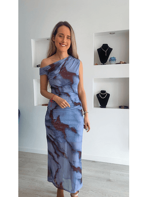 Vestido midi com ombro descaído