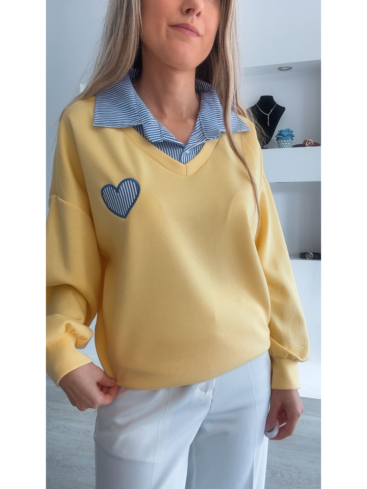 Camisola com camisa incluída e coração - TU 2