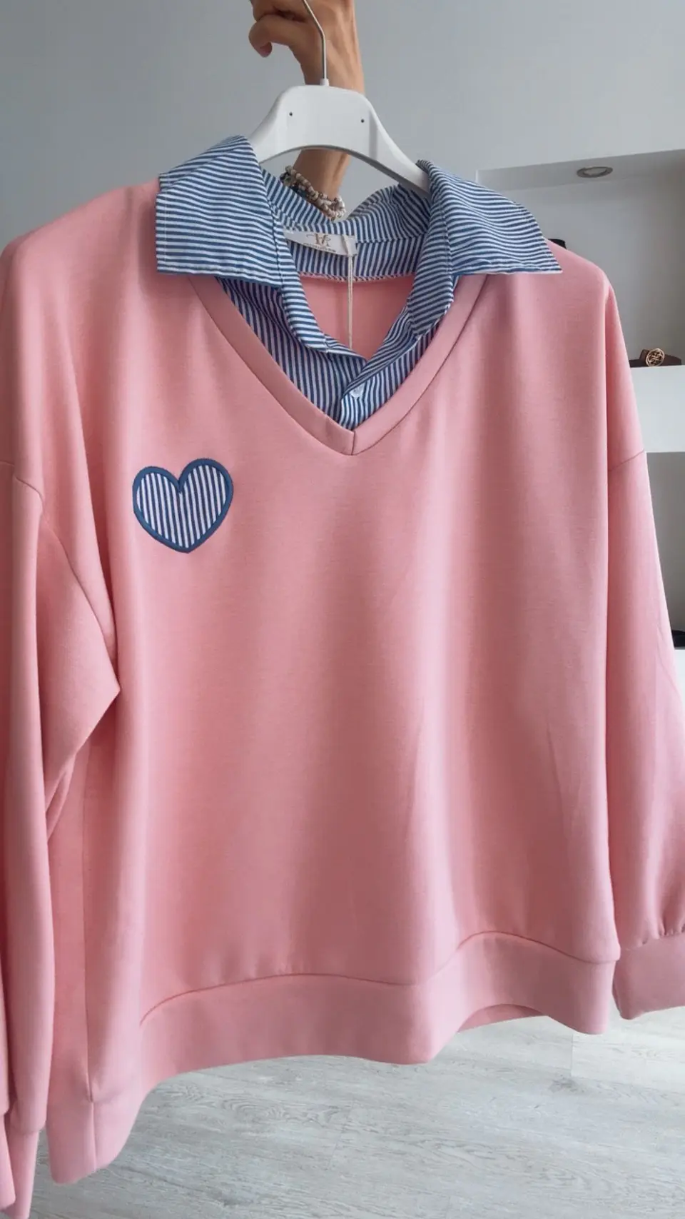 Camisola com camisa incluída e coração - TU 5