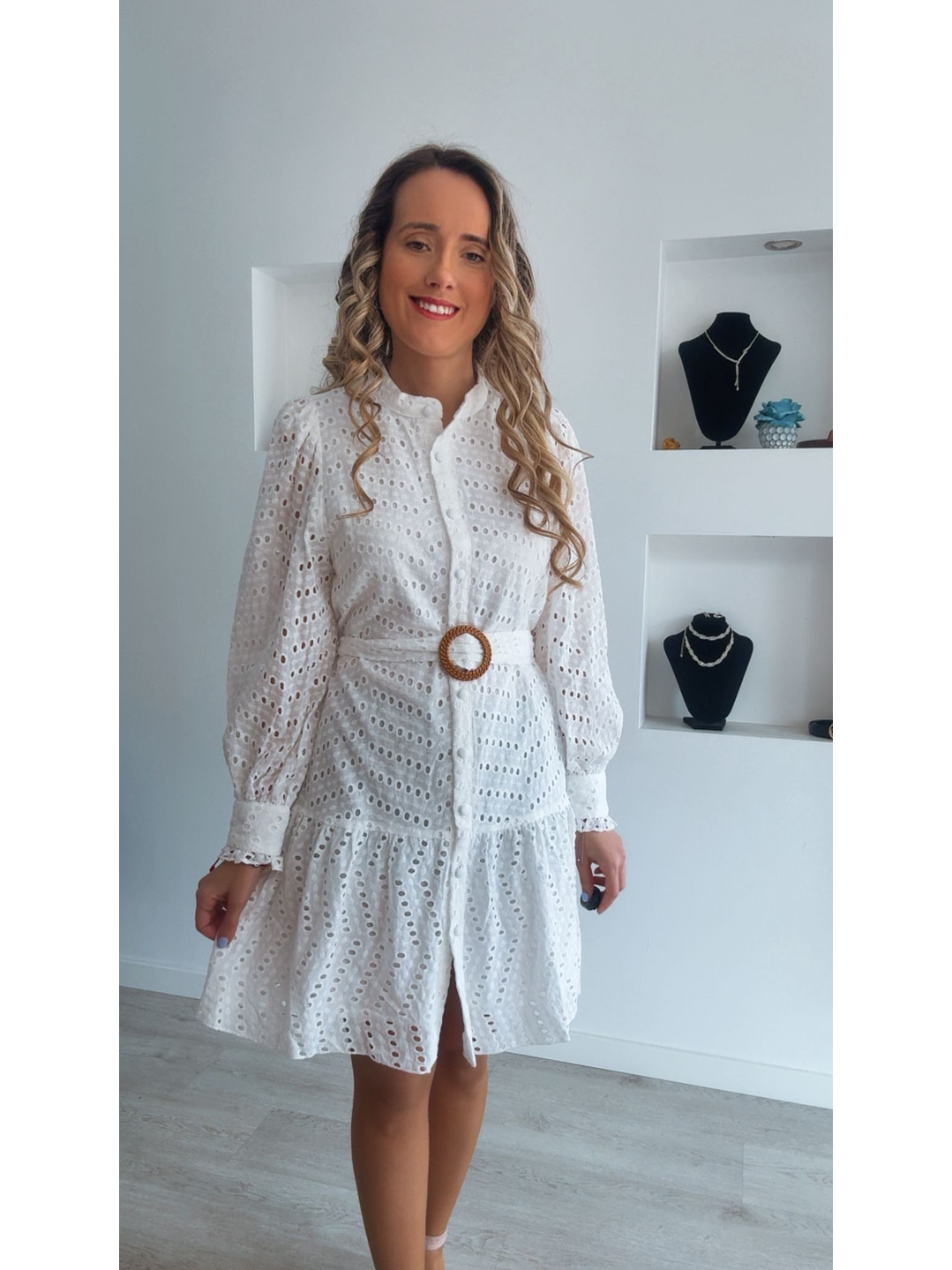 Vestido bordado inglês com cinto 3