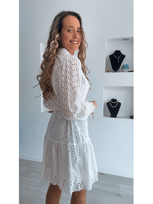 Vestido bordado inglês com cinto