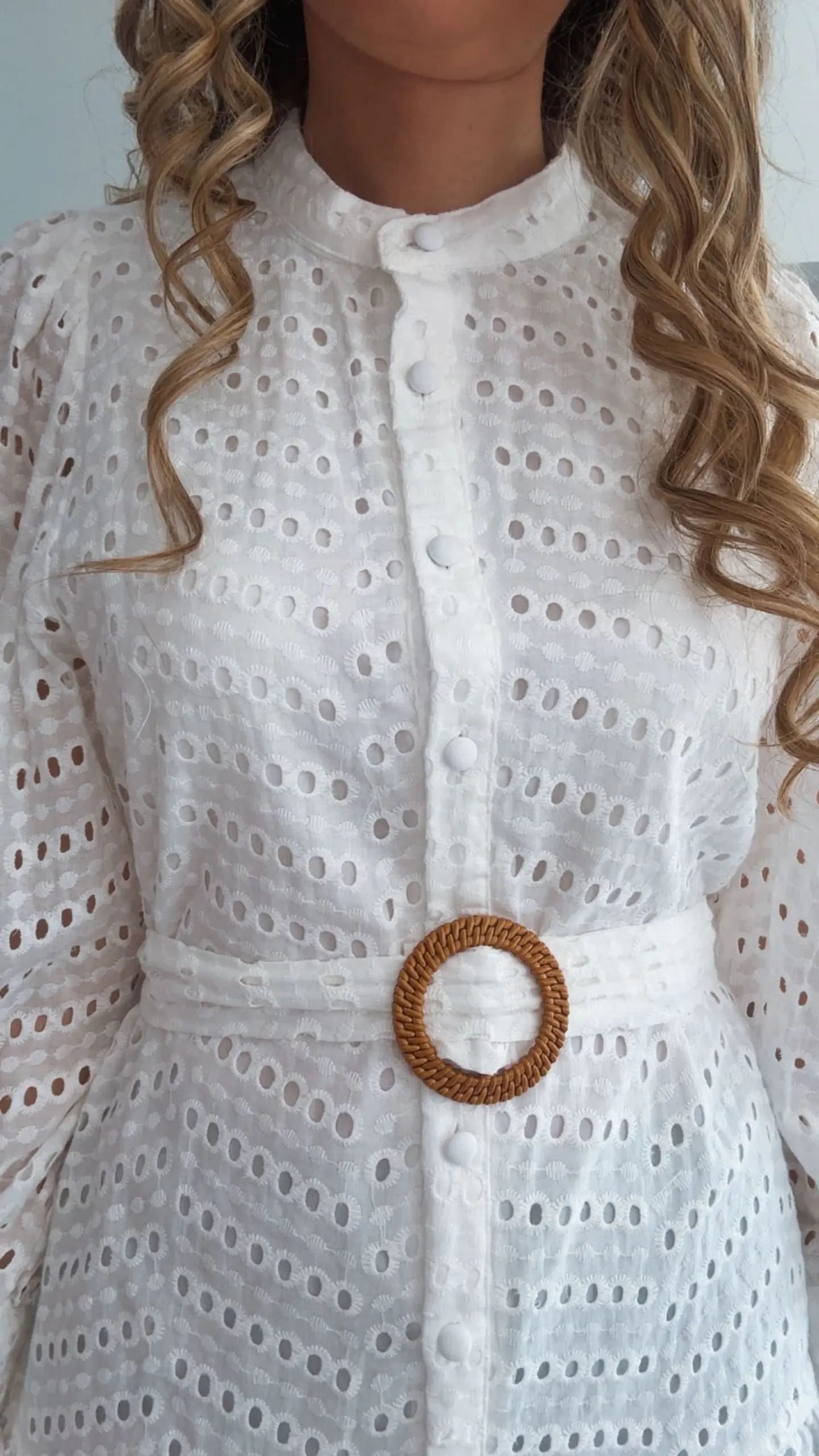 Vestido bordado inglês com cinto 6