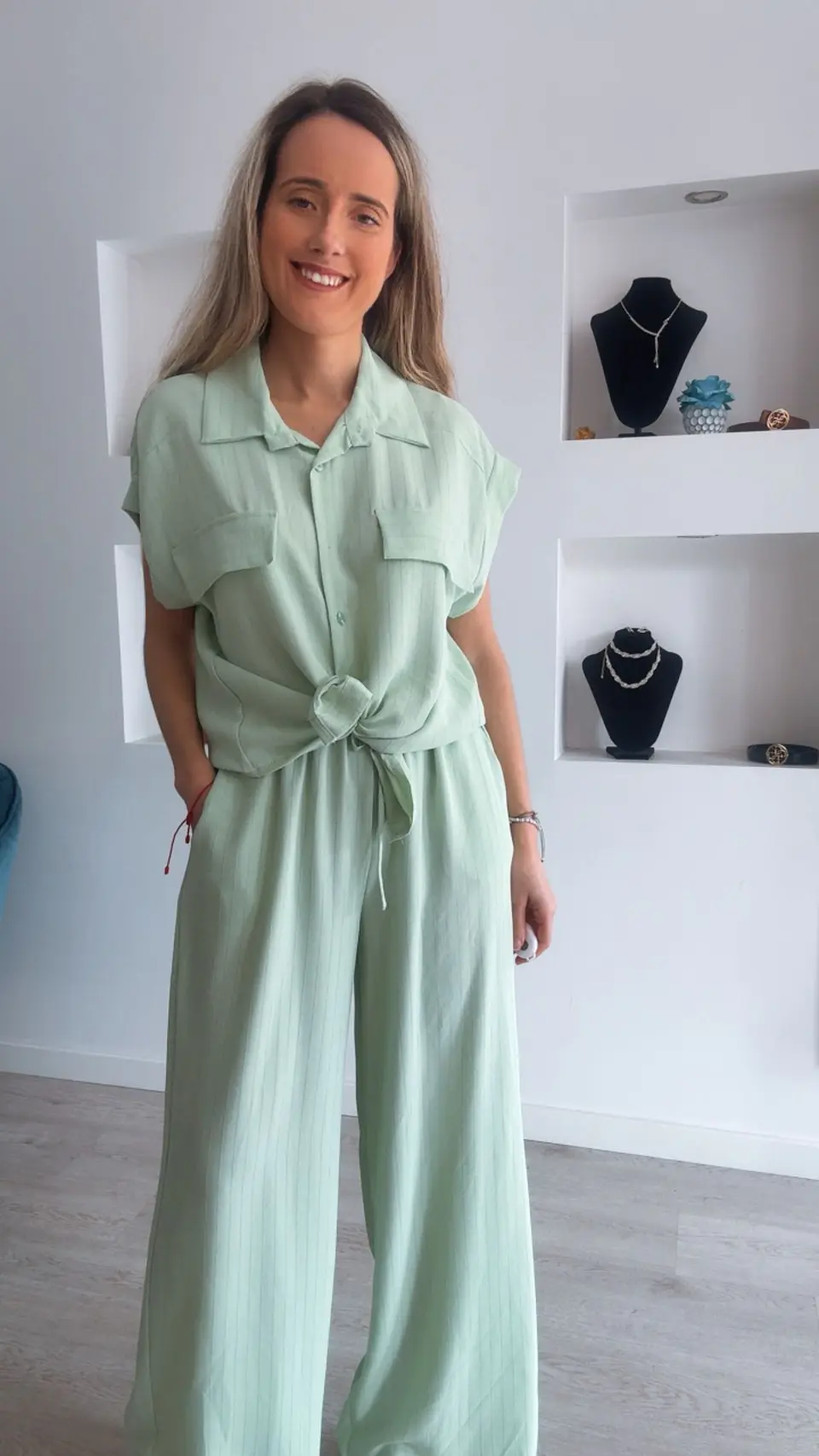 Conjunto calça e camisa com detalhe de nó - TU 8