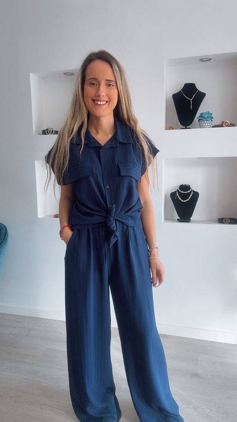 Conjunto calça e camisa com detalhe de nó - TU