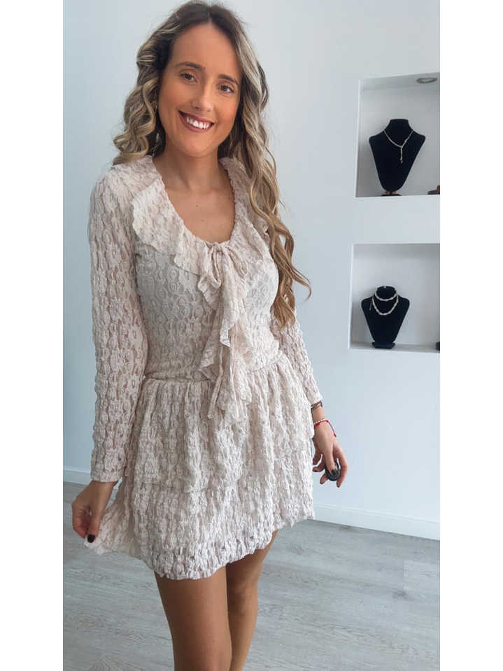 Vestido de folhos em renda - TU 5