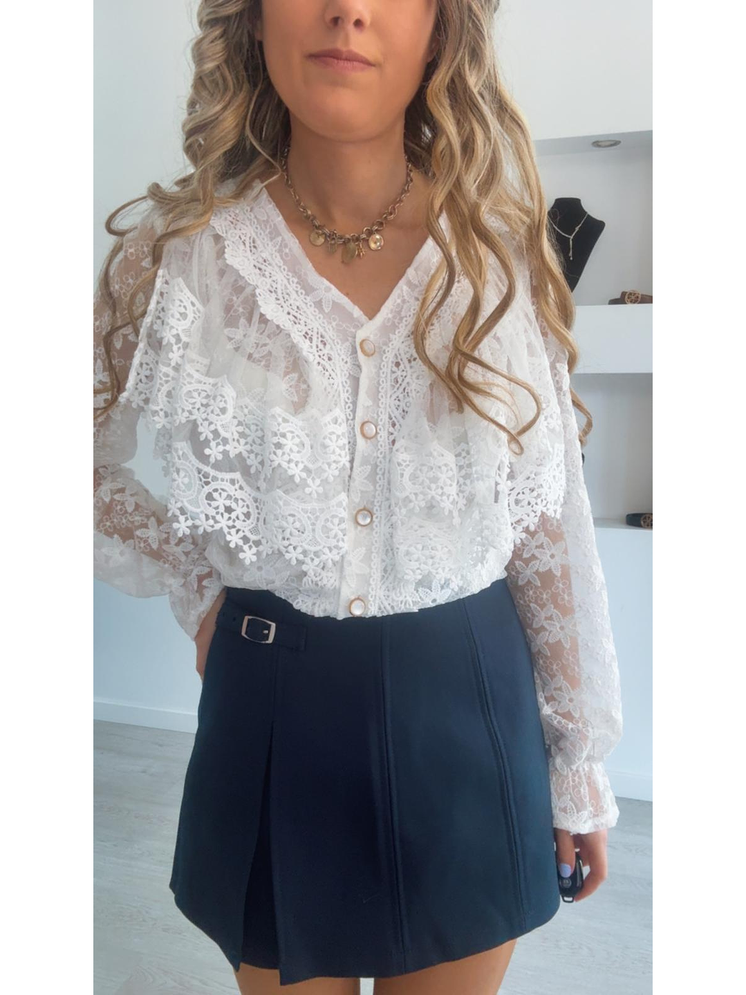 Camisa com renda e folhos - TU 3