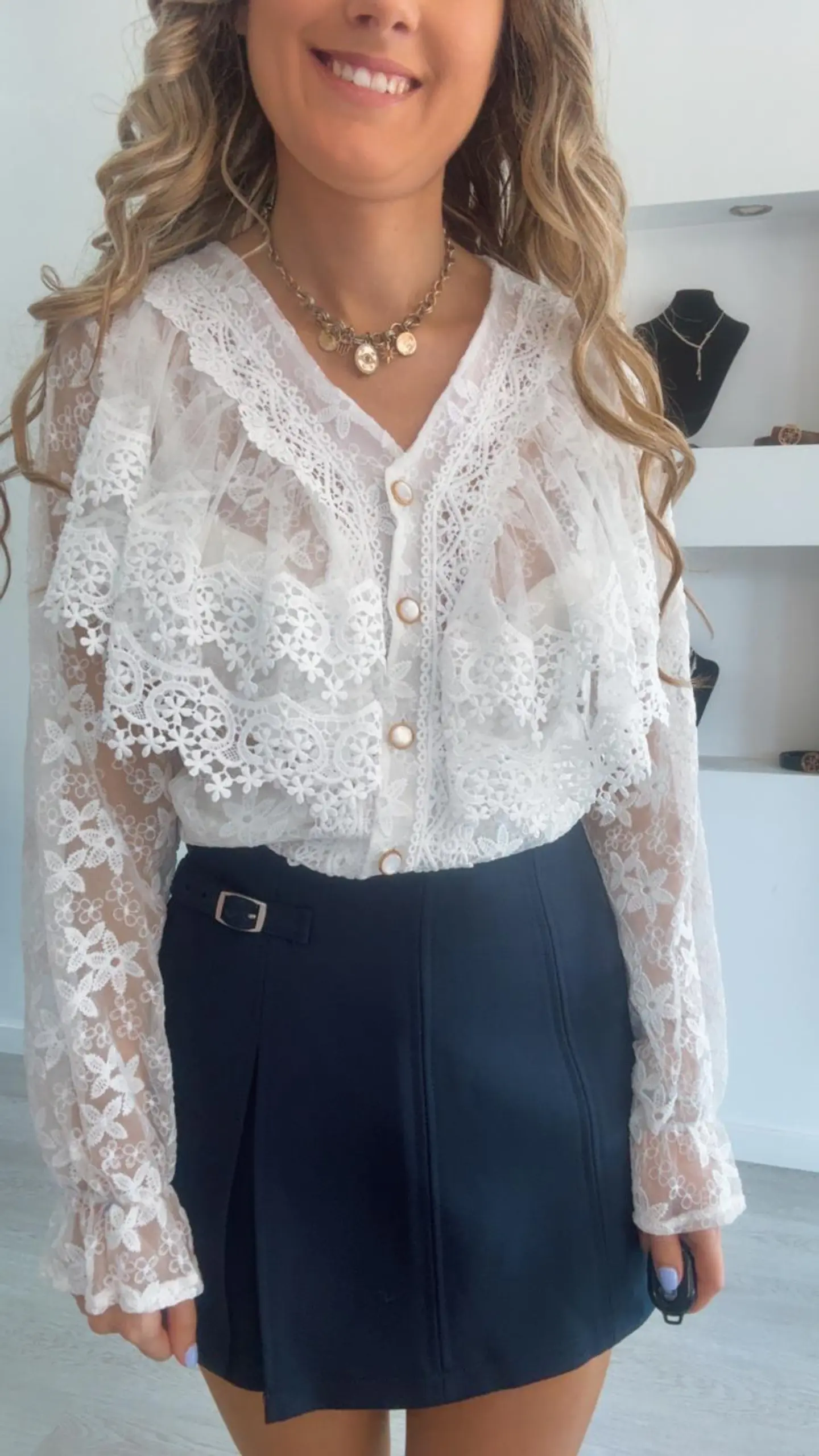 Camisa com renda e folhos - TU 5