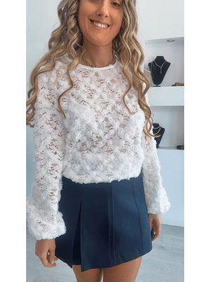 Blusa com detalhes 3D - TU