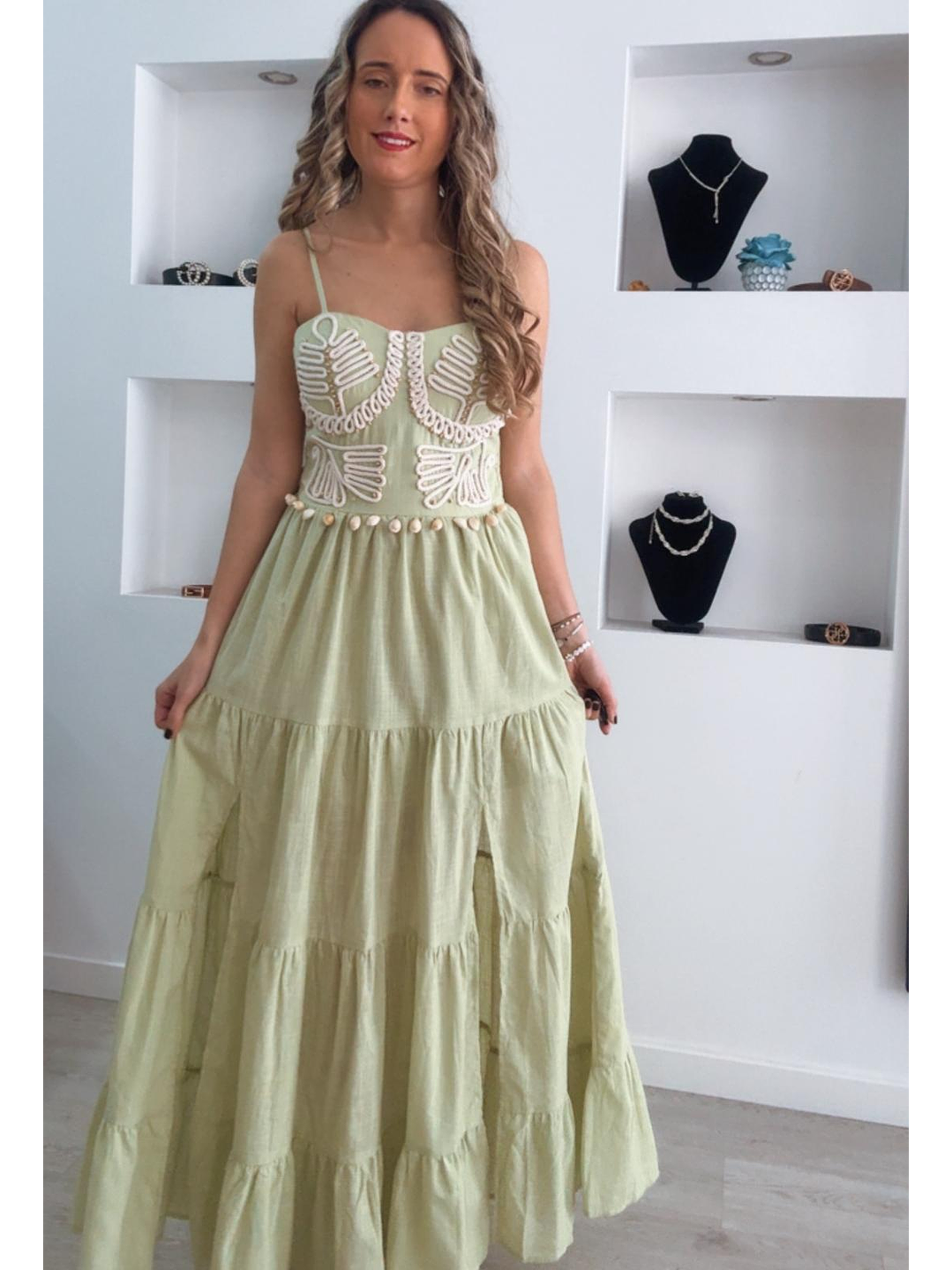 Vestido em linho com racha e conchas na cinta 4