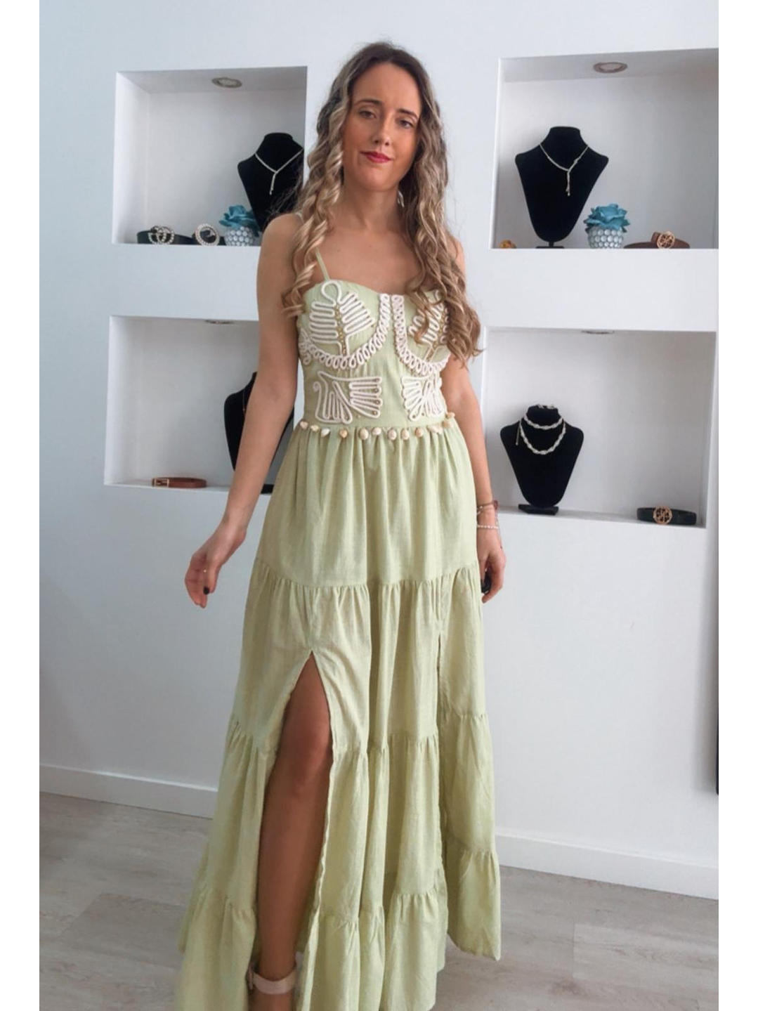 Vestido em linho com racha e conchas na cinta 5
