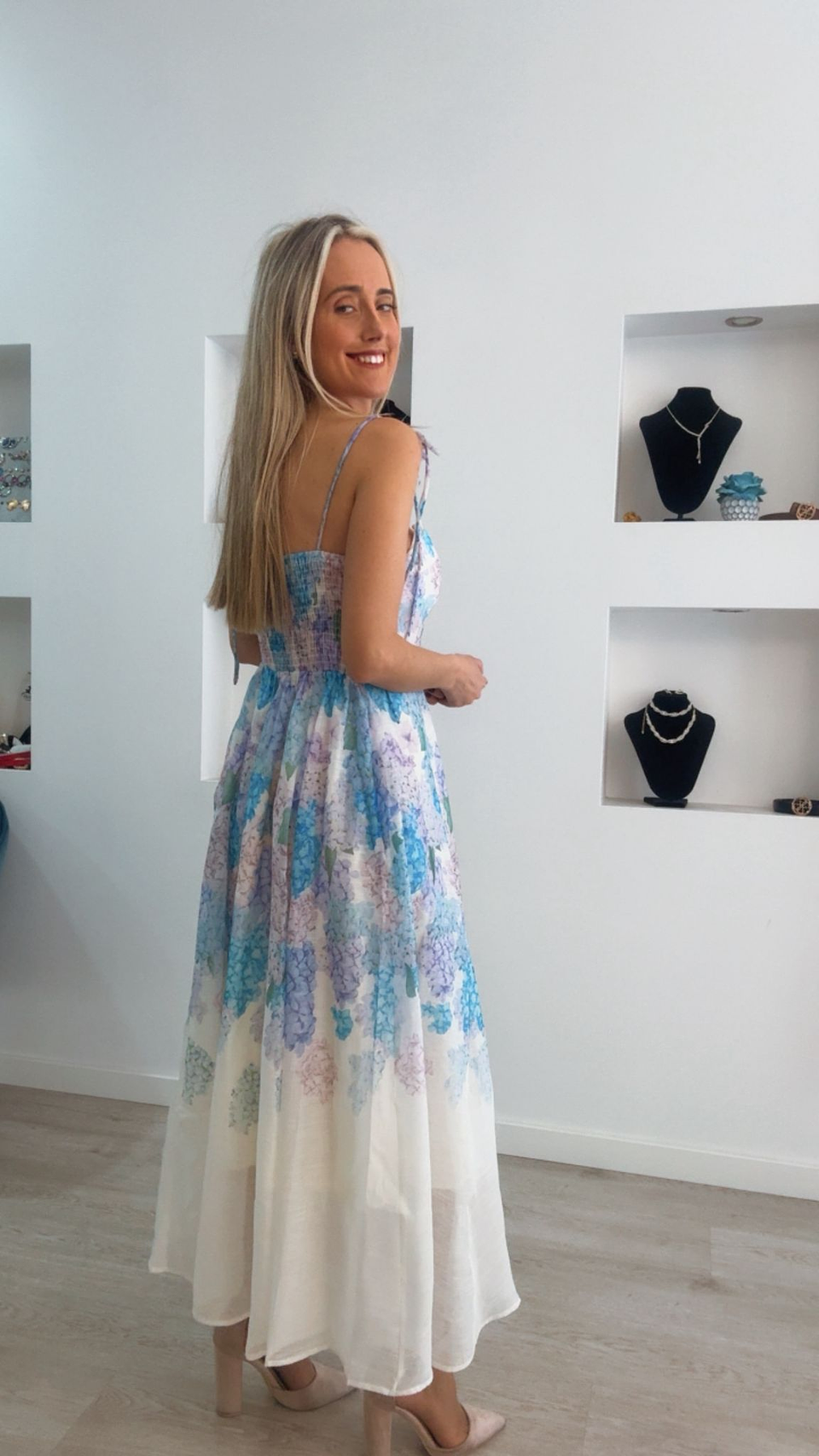 Vestido floral rodado de alça 2