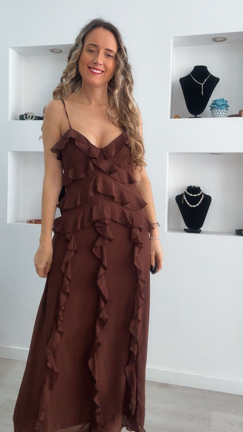 Vestido de folhos comprido