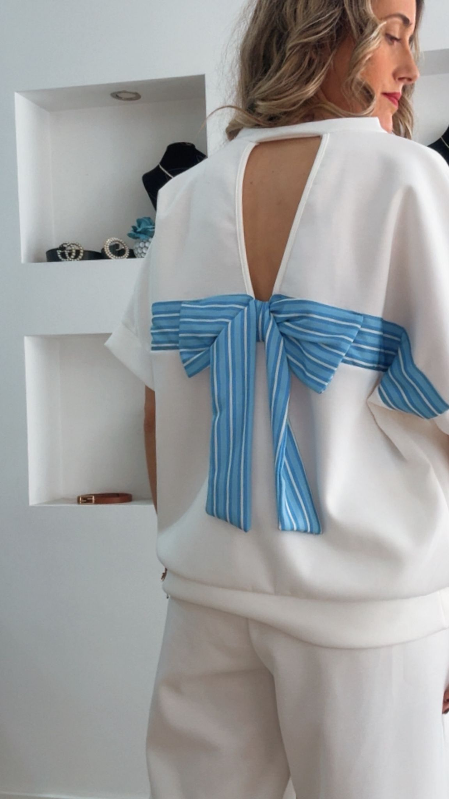 Fato de treino com laço nas costas - TU 5