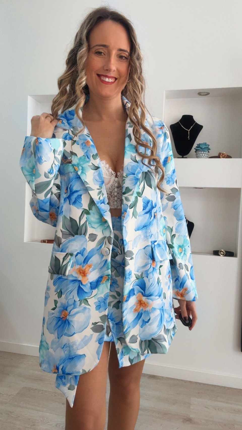 Conjunto de saia e blazer floral - TU 5
