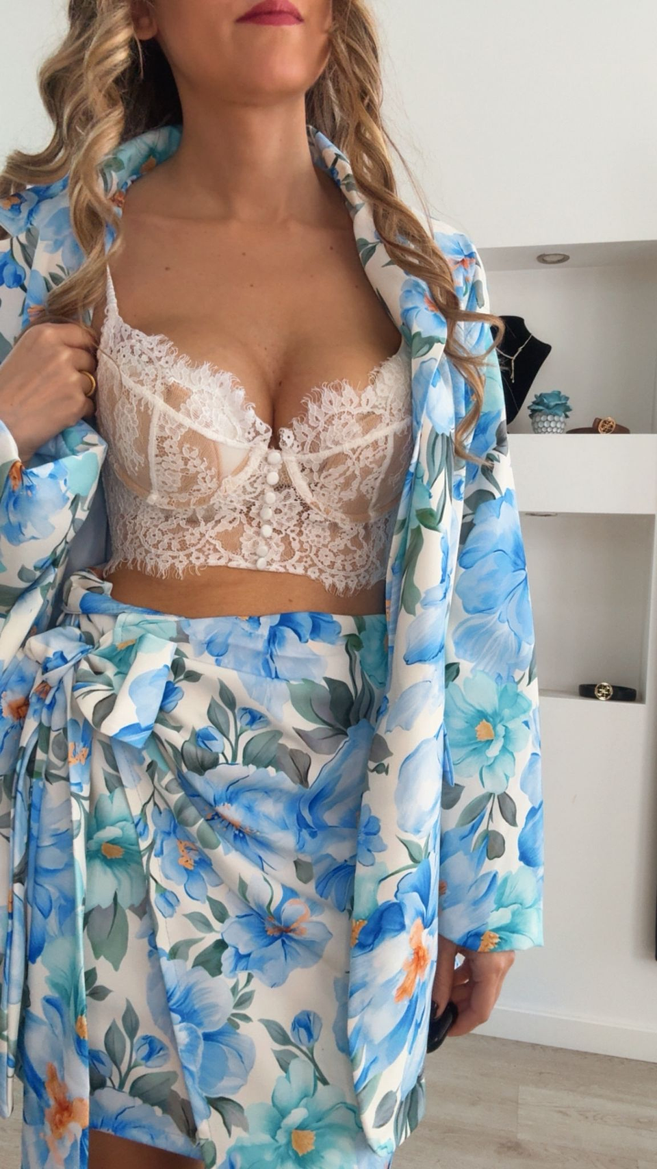 Conjunto de saia e blazer floral - TU 3