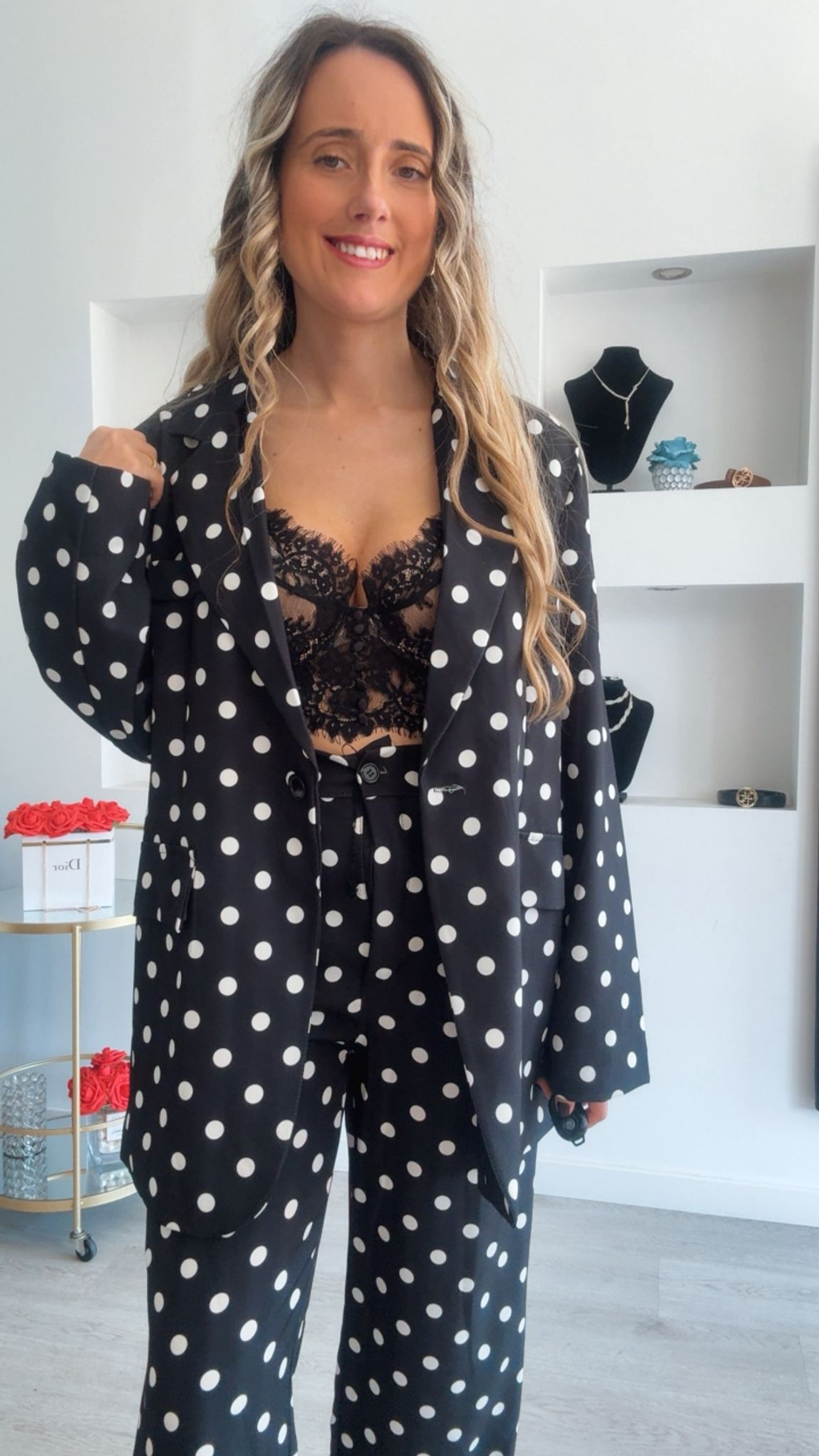 Fato de blazer e calça com bolinhas - TU 7