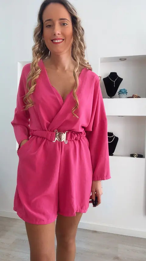 Macacão rosa de calção com cinto - TU