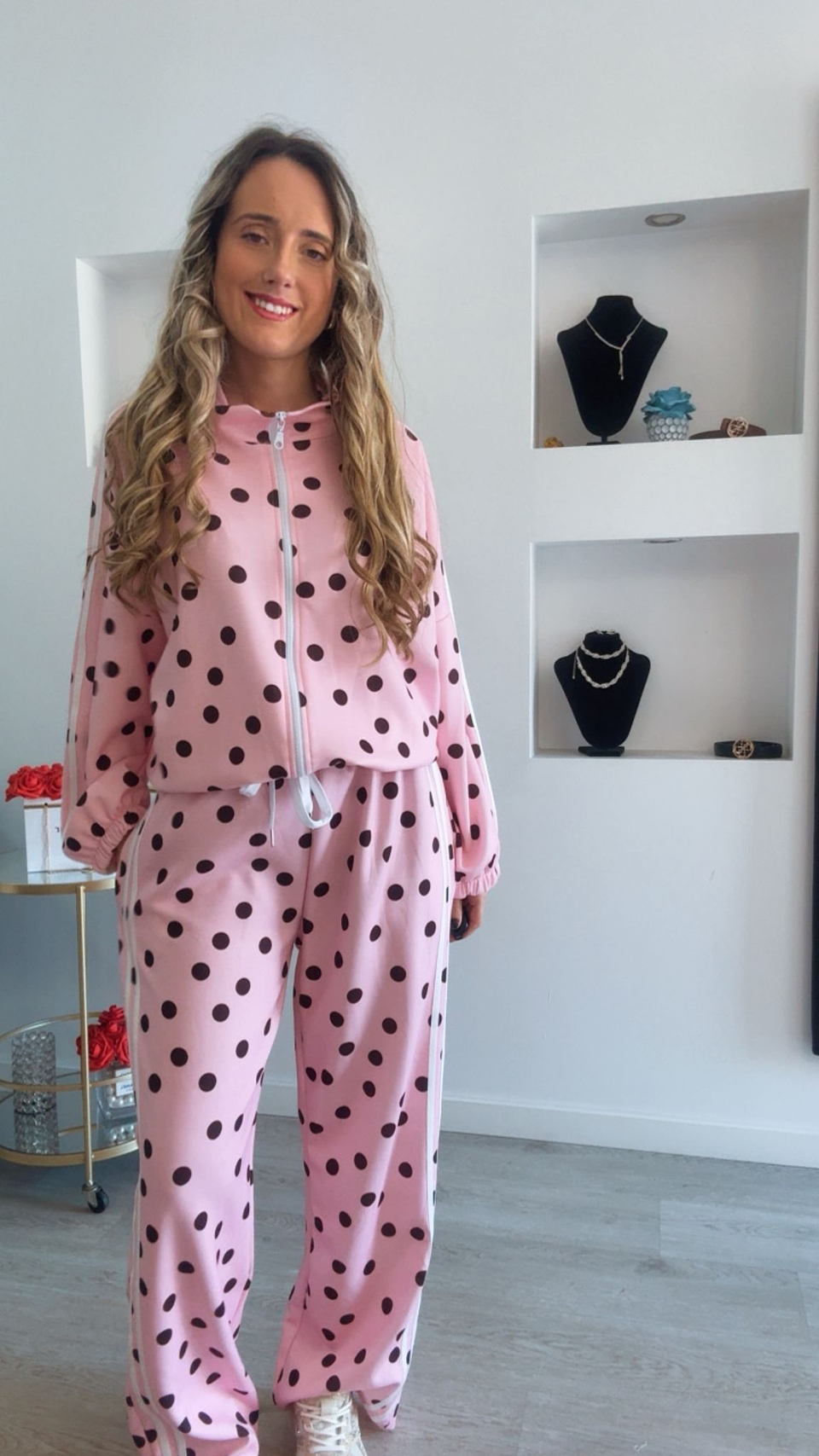 Fato de treino com riscas laterais e bolinhas - TU 5