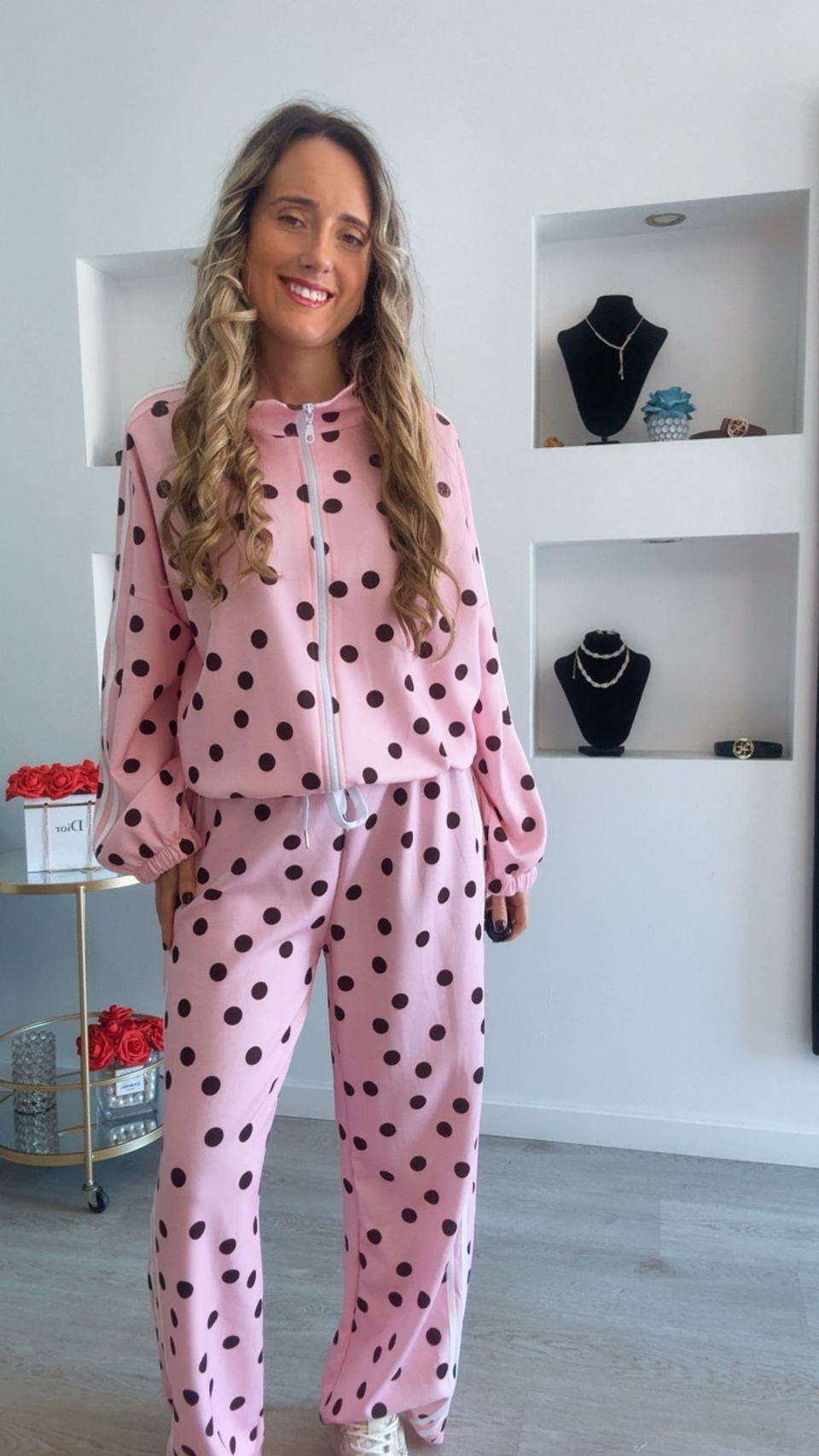 Fato de treino com riscas laterais e bolinhas - TU 4