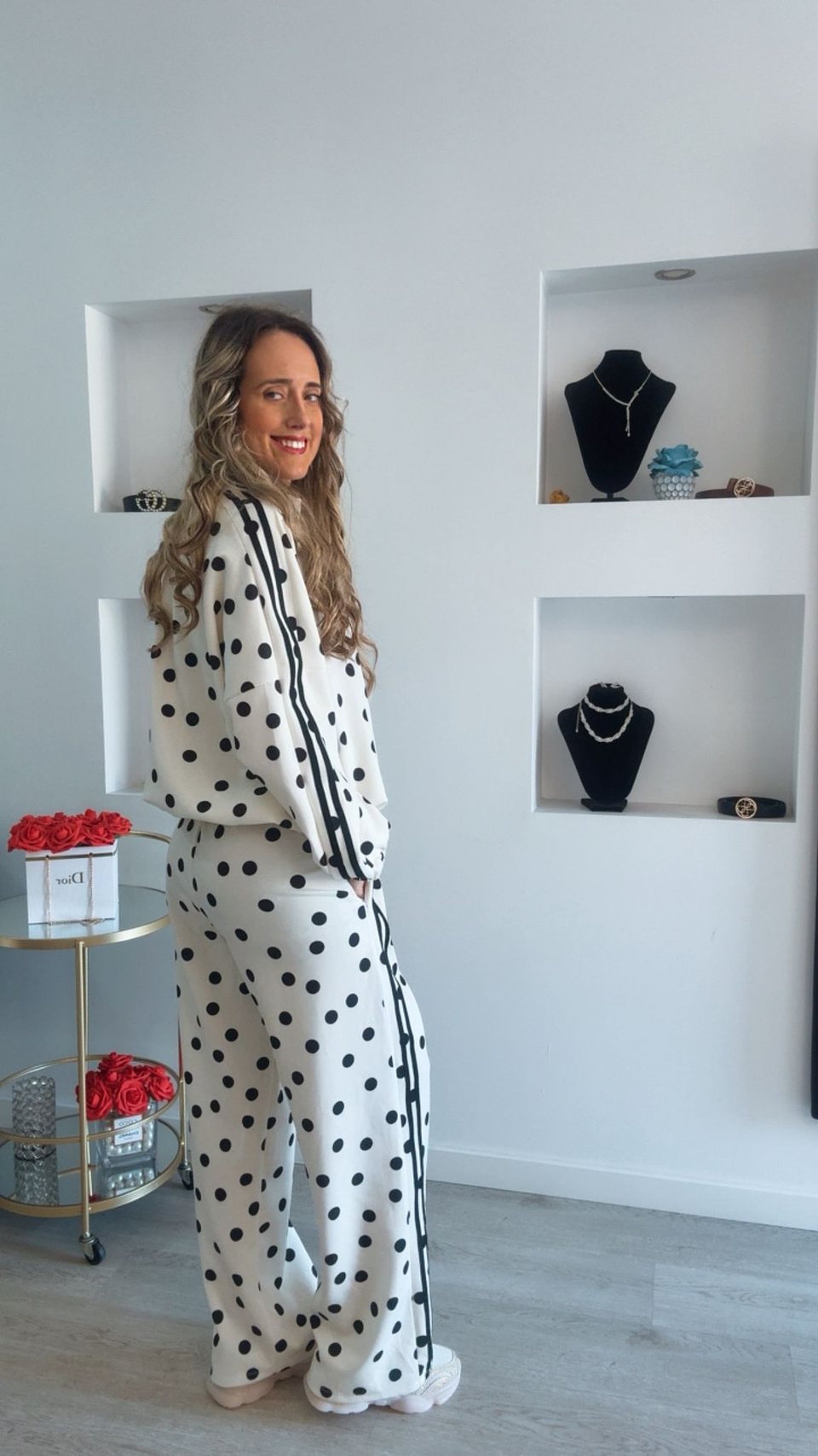 Fato de treino com riscas laterais e bolinhas - TU 13