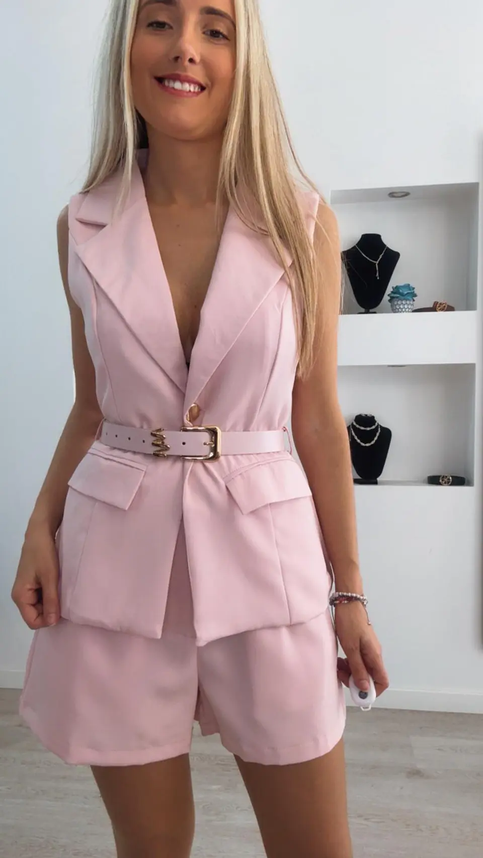 Conjunto de calção e colete com cinto 23