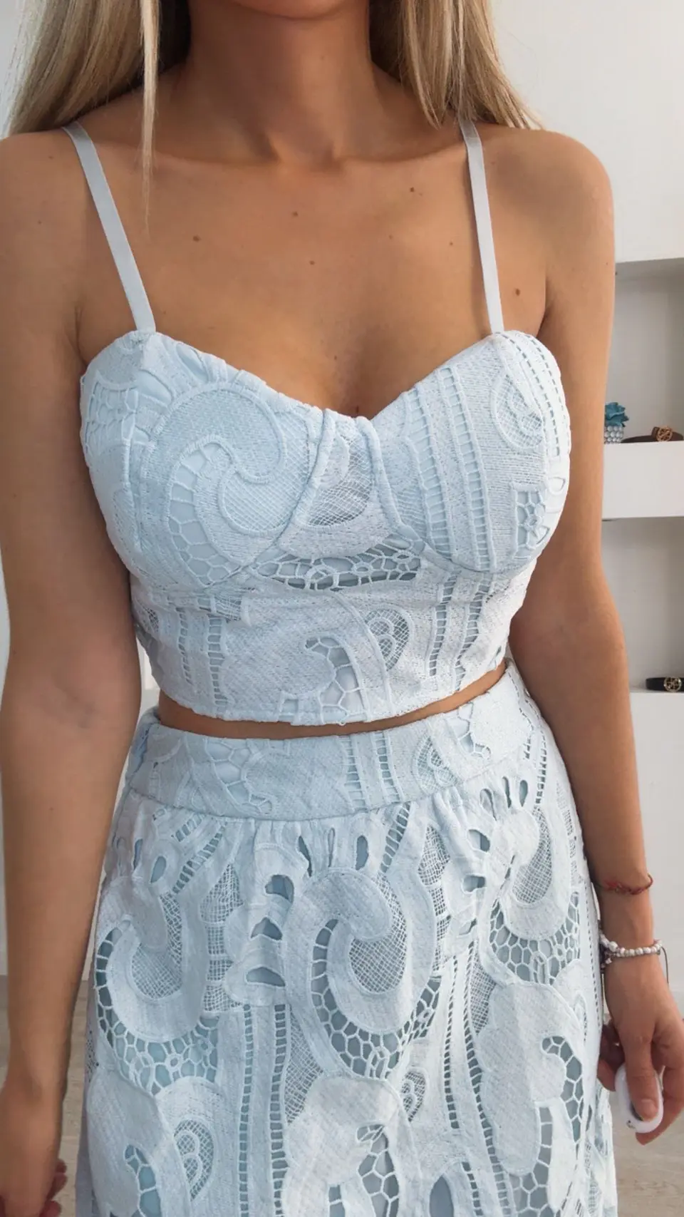 Conjunto de top e saia comprida em renda, forrado 9