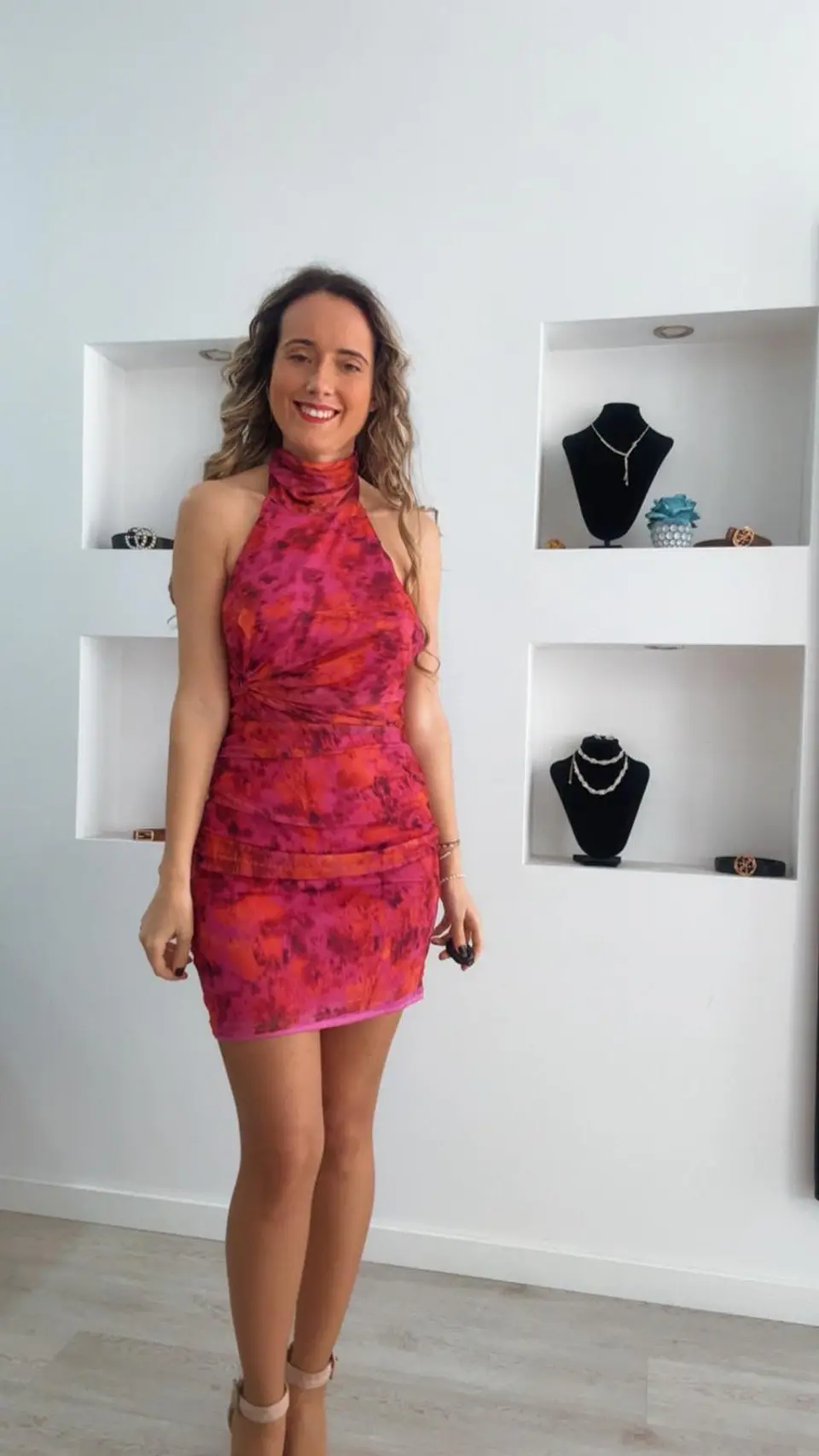 Vestido justo de costas abertas 3