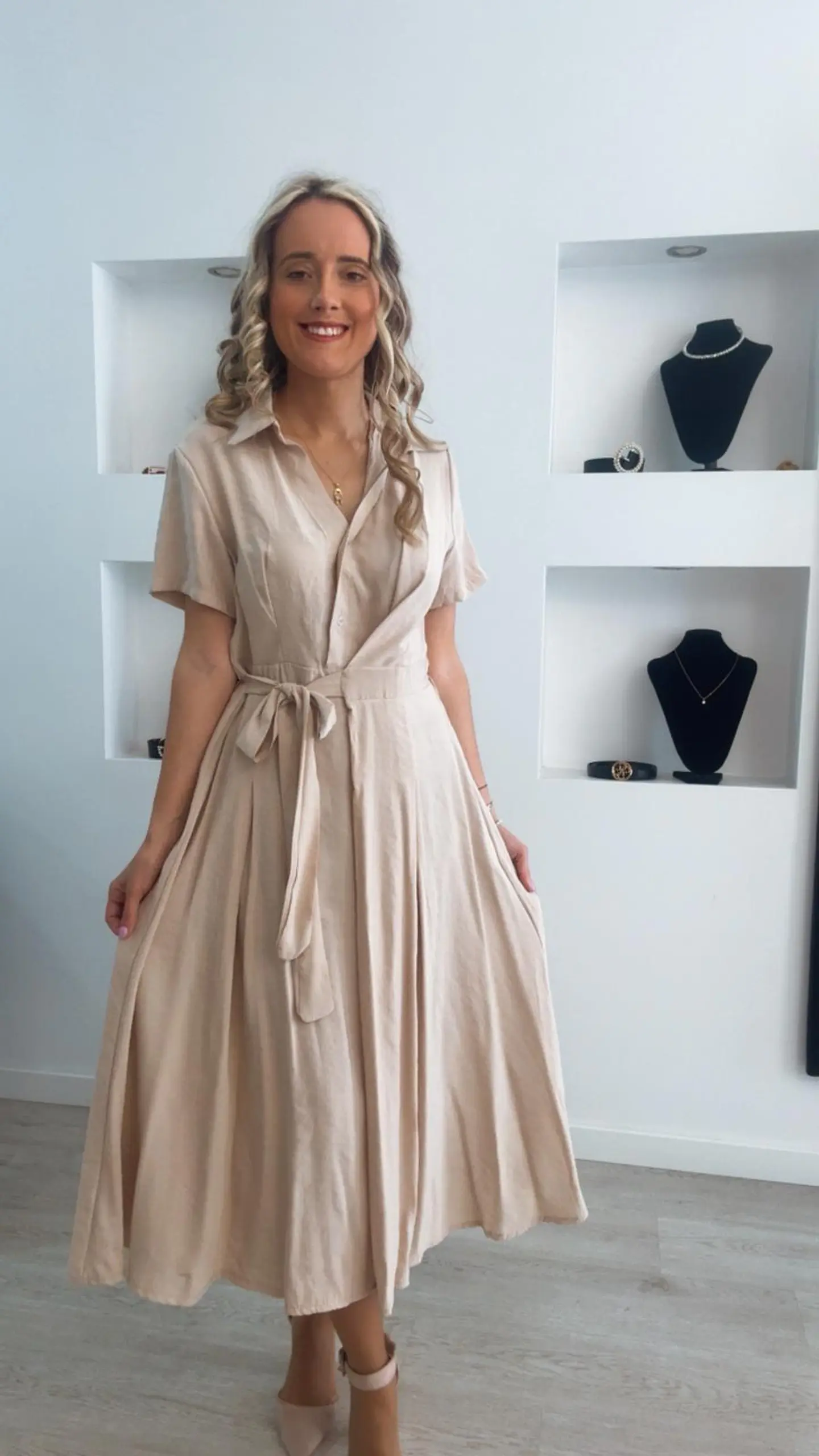 Vestido comprido de manga curta com cinto - TU 6