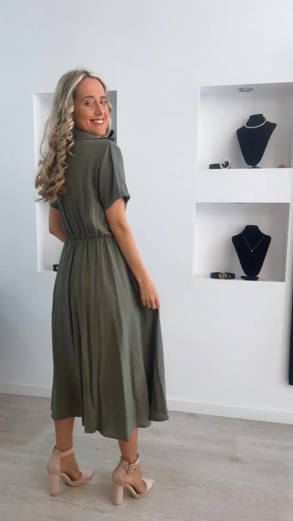 Vestido comprido de manga curta com cinto - TU 11