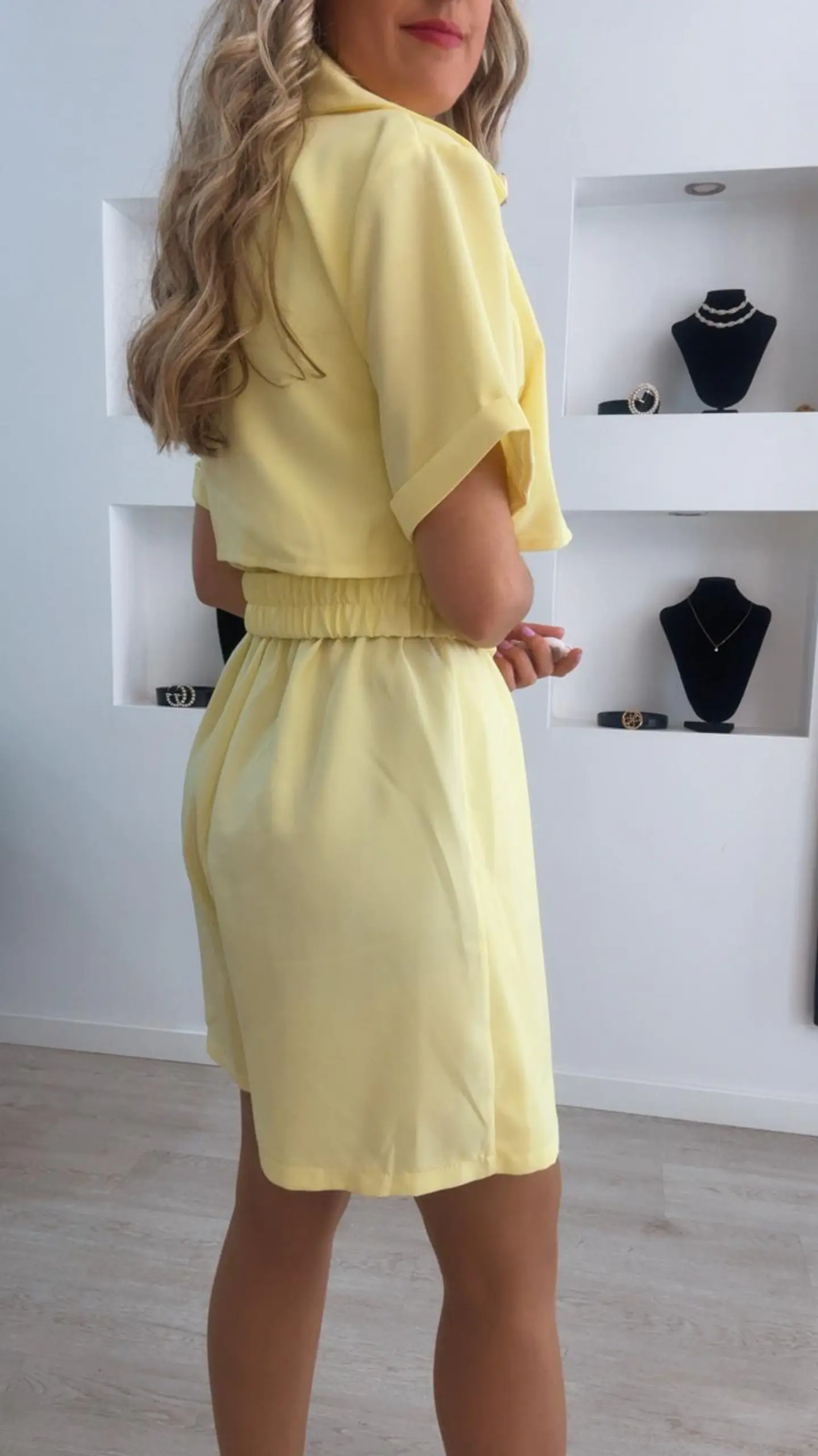 Macacão com detalhe de cinto elástico - TU 10