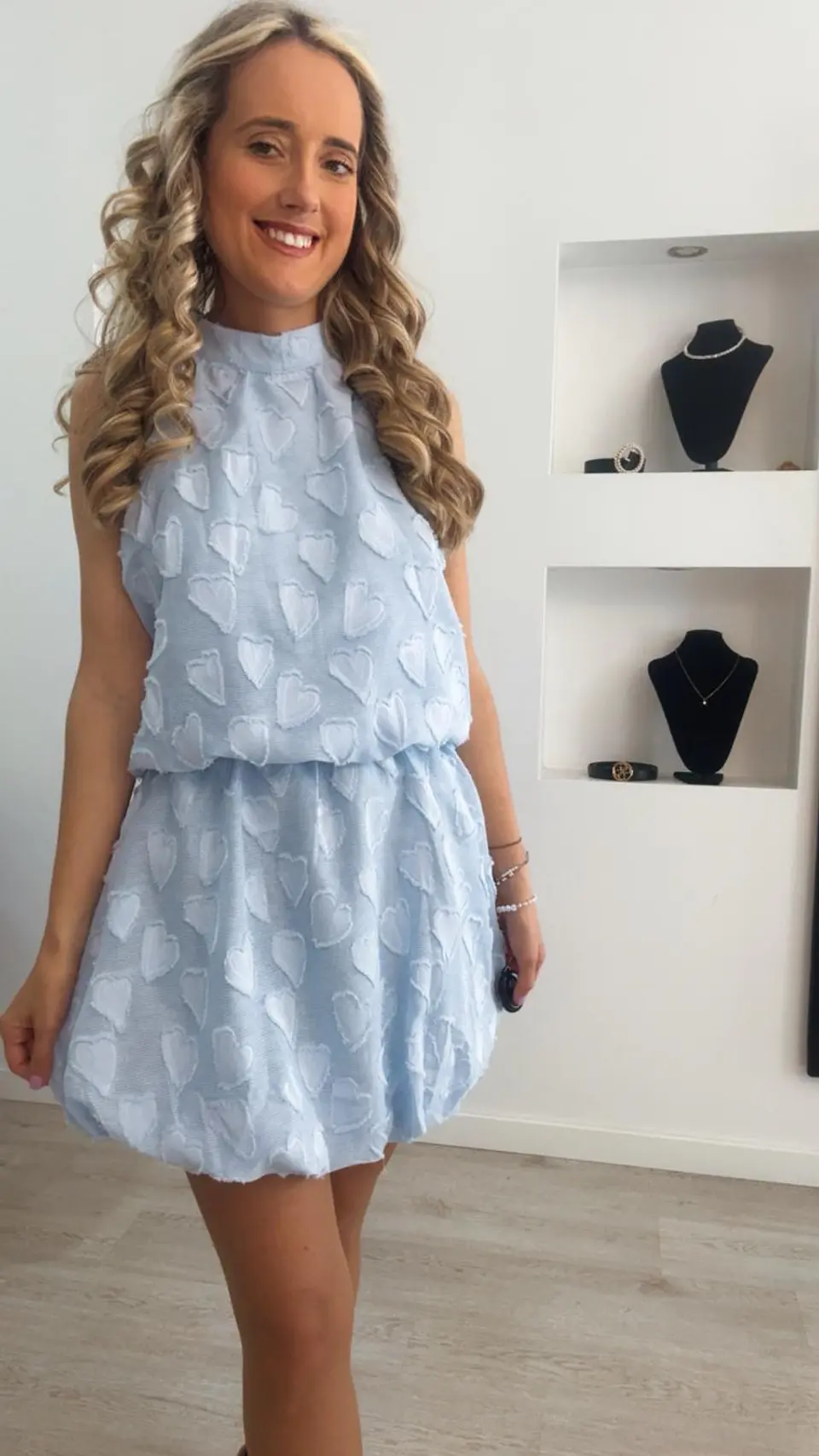 Vestido com saia em balão 6