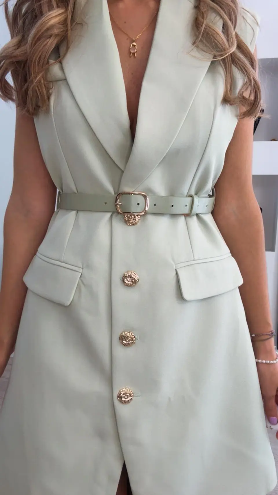 Vestido estilo blazer com cinto 3