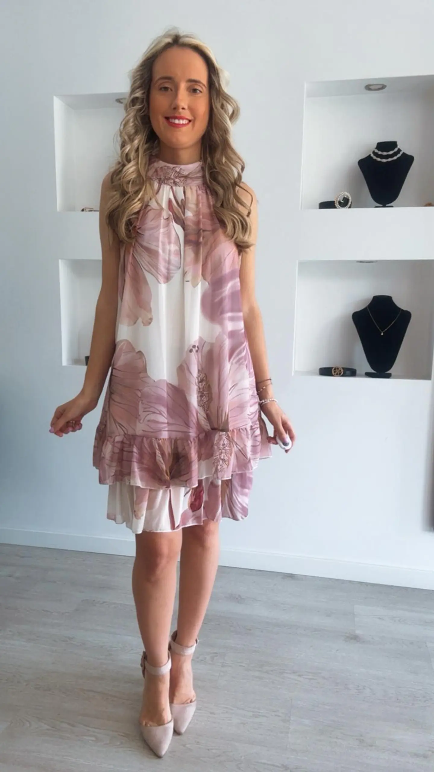 Vestido florido solto com folhos - TU 5