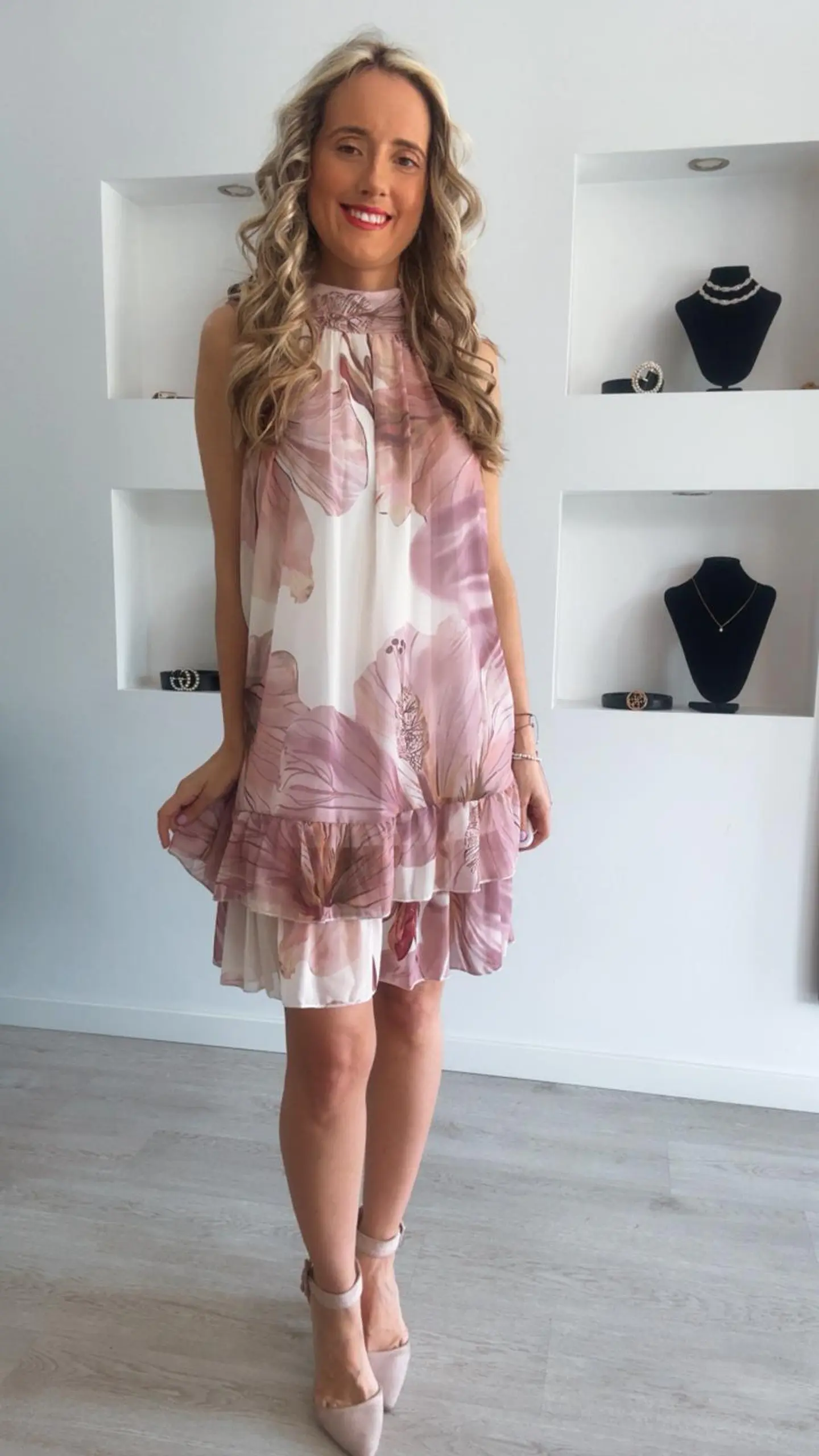 Vestido florido solto com folhos - TU 7