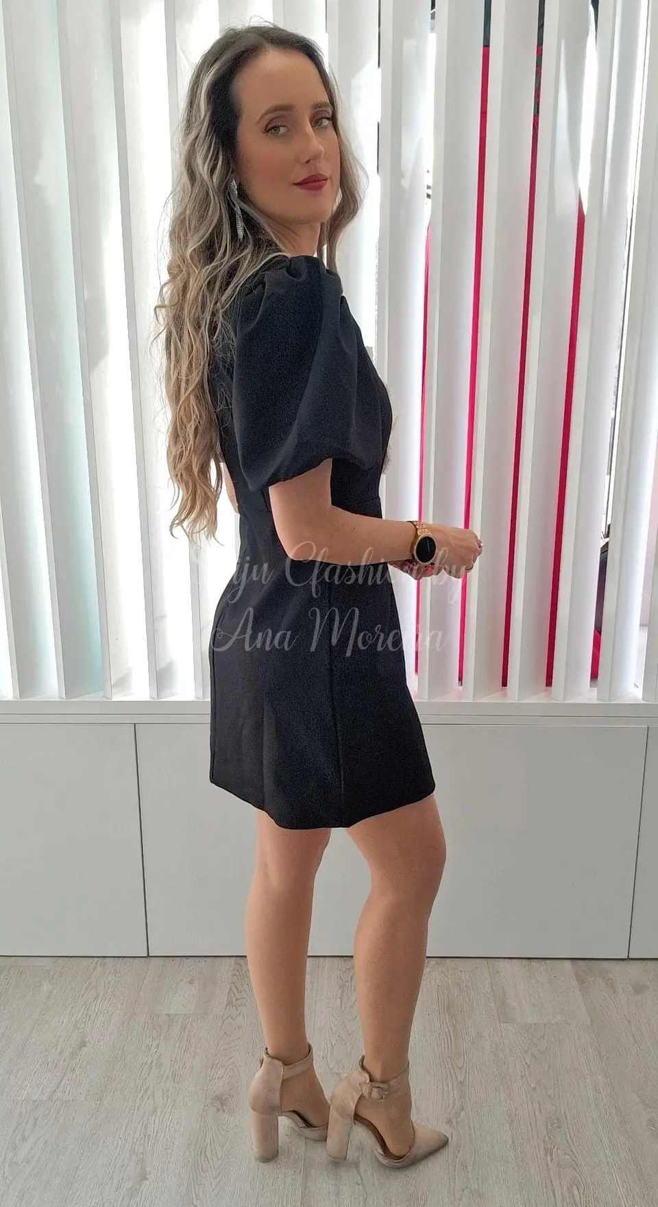 Vestido Curto com Laços à Frente - Mochy 11