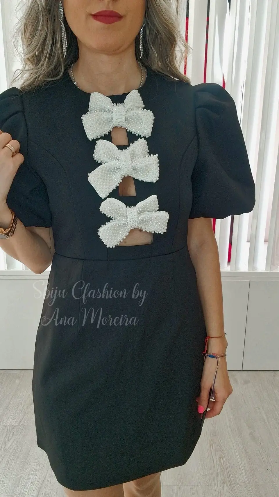 Vestido Curto com Laços à Frente - Mochy 14