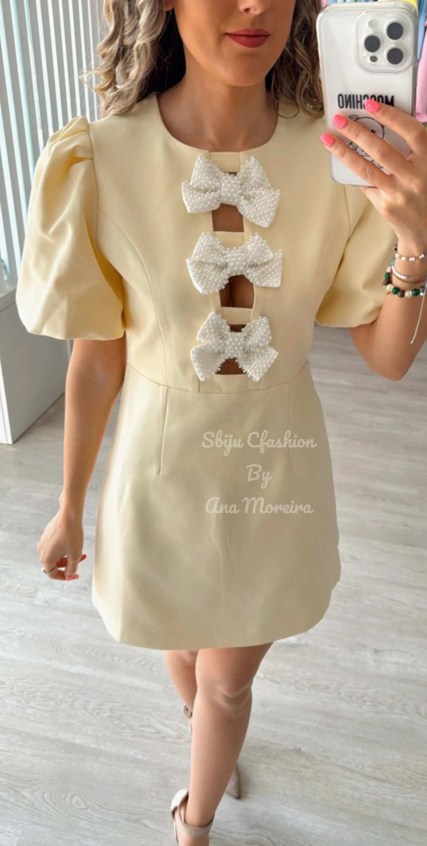 Vestido Curto com Laços à Frente - Mochy 18
