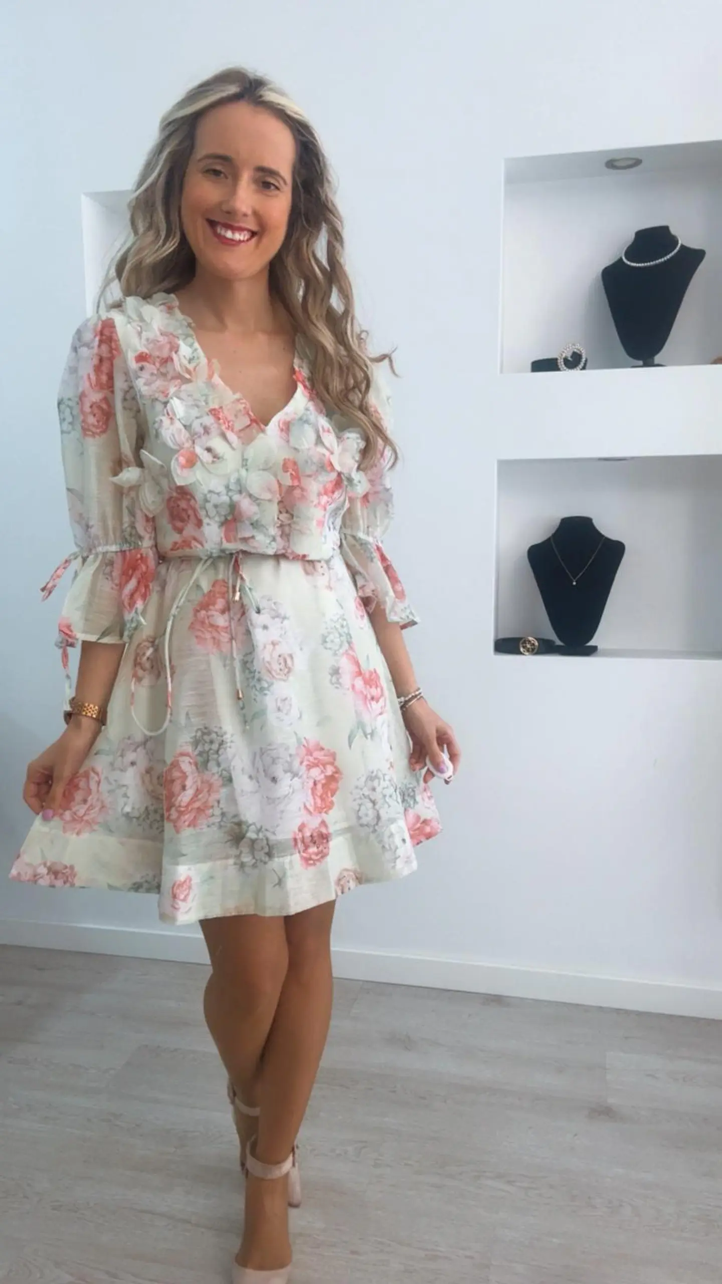 Vestido florido com manga 3/4 1