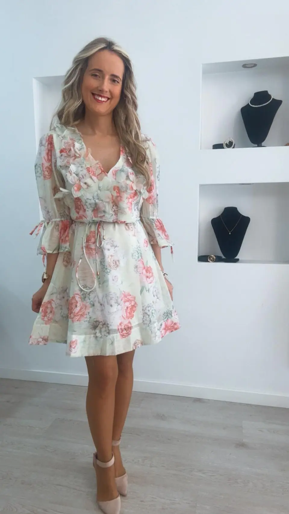 Vestido florido com manga 3/4 3