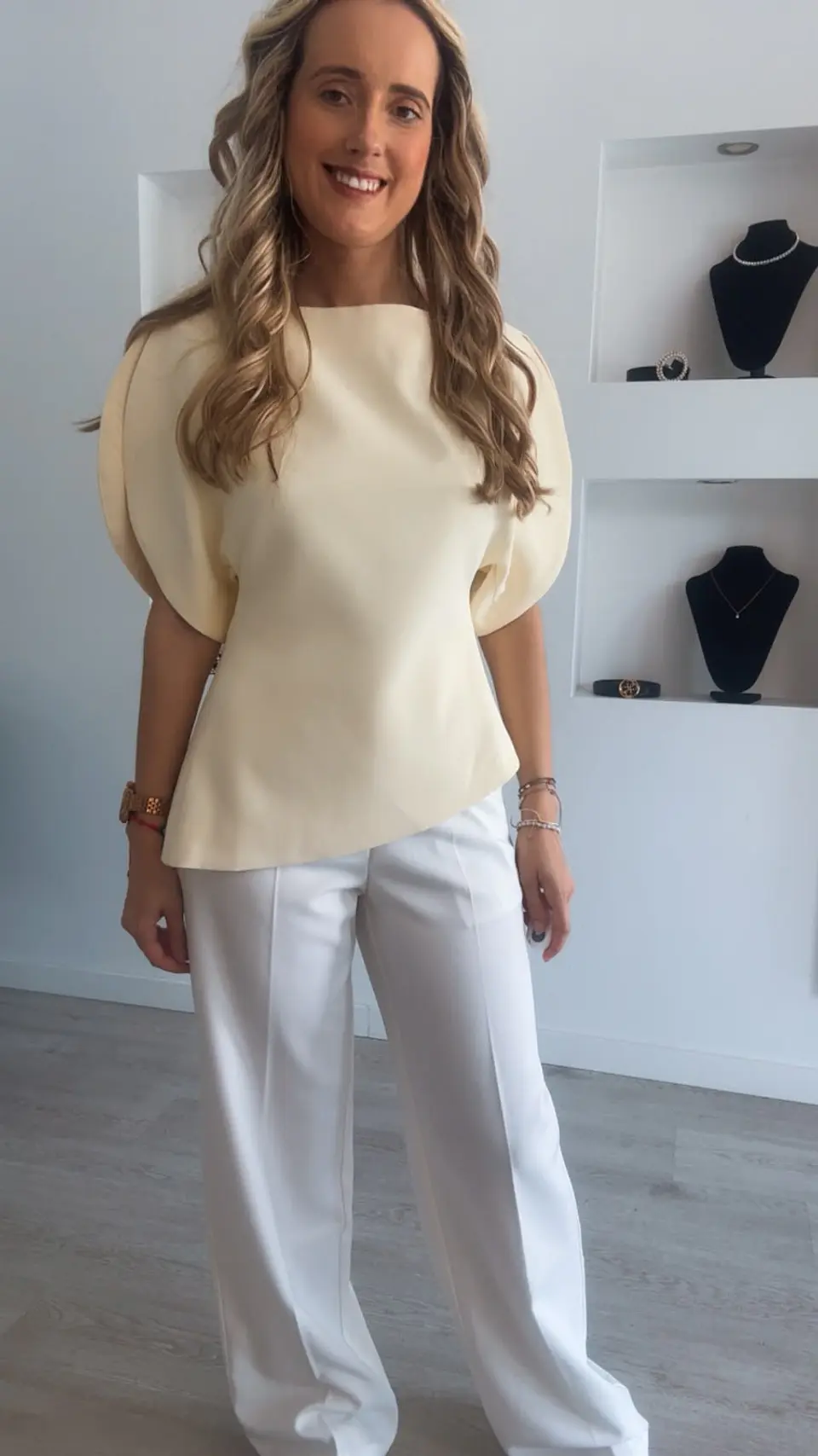 Blusa com aberturas na manga 3
