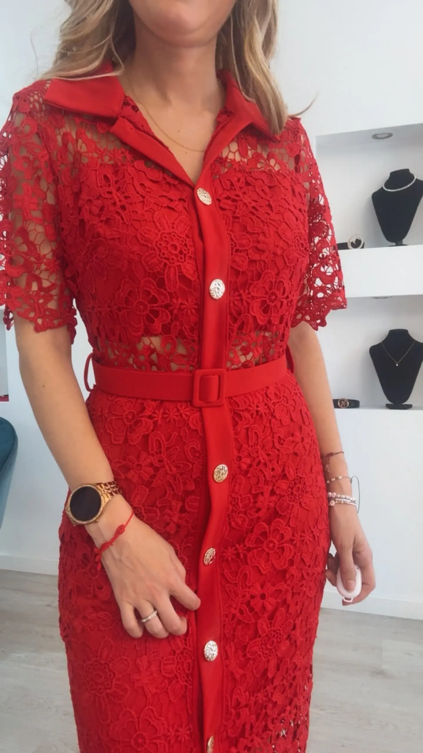Vestido midi em renda com cinto - TU 15