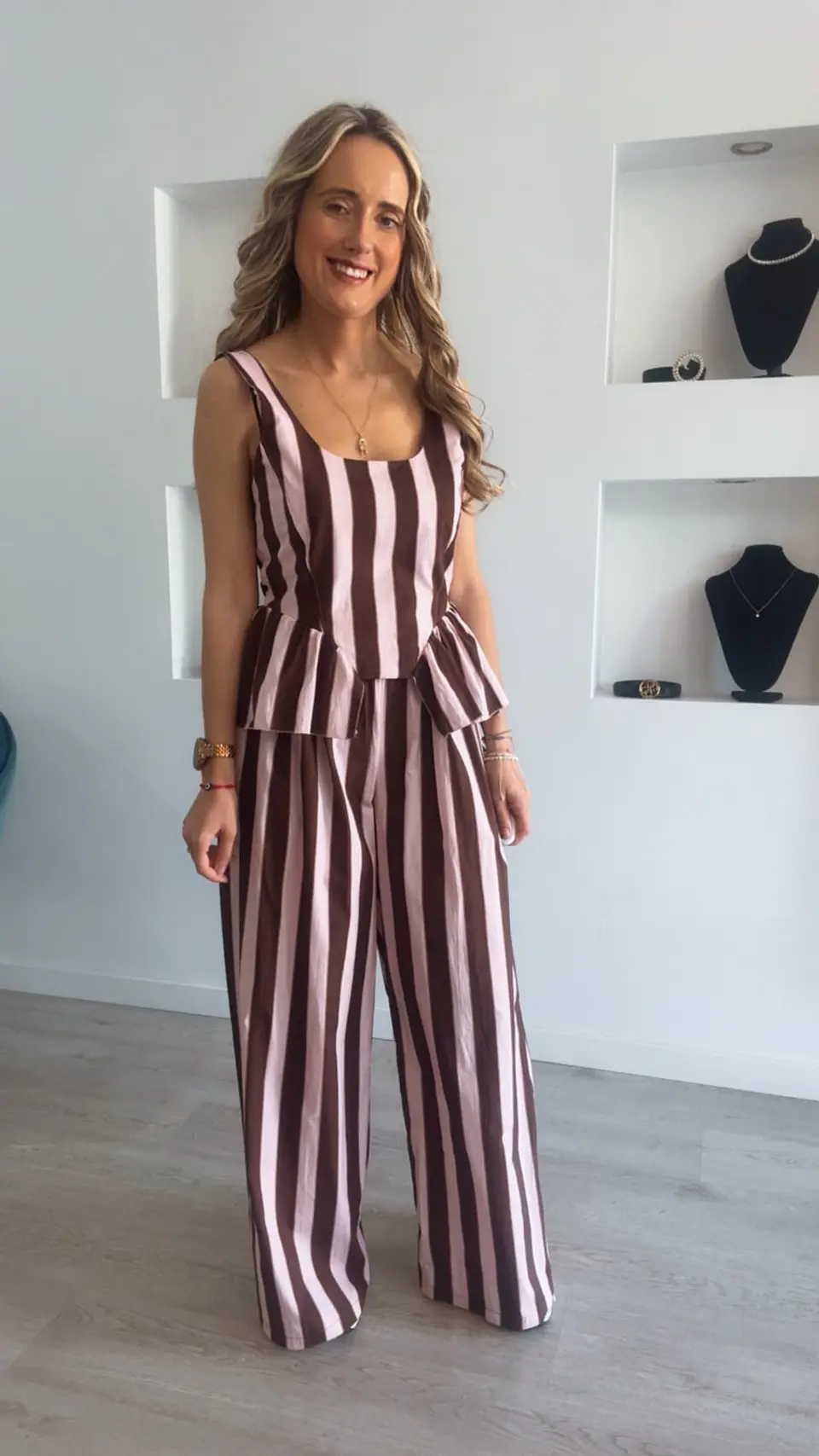 Conjunto de riscas com top de folhos laterais - TU 1