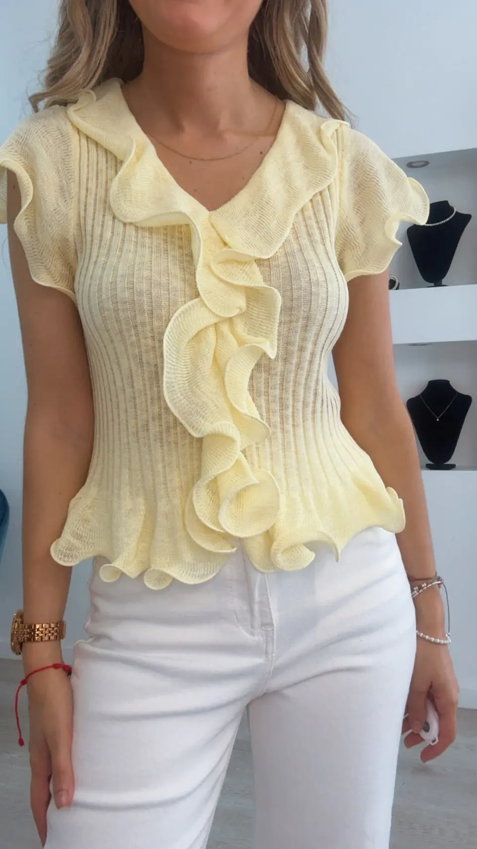 Blusa amarela com folhos - TU 3