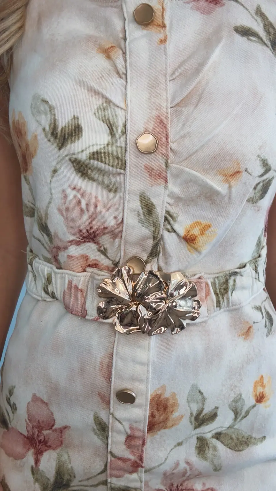 Vestido midi de ganga estampado com detalhe de cinto 7