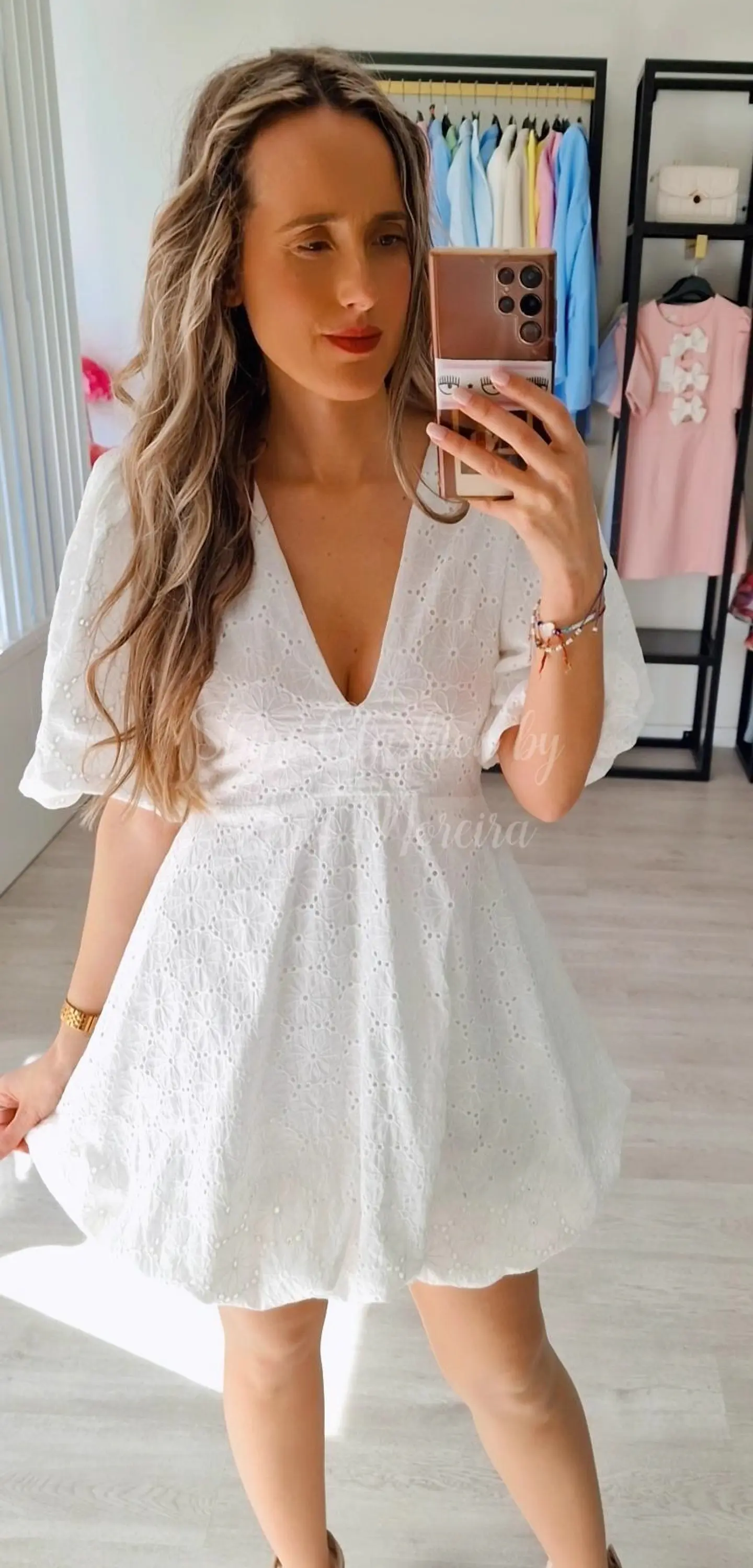 Vestido em bordado inglês com manga balão 3