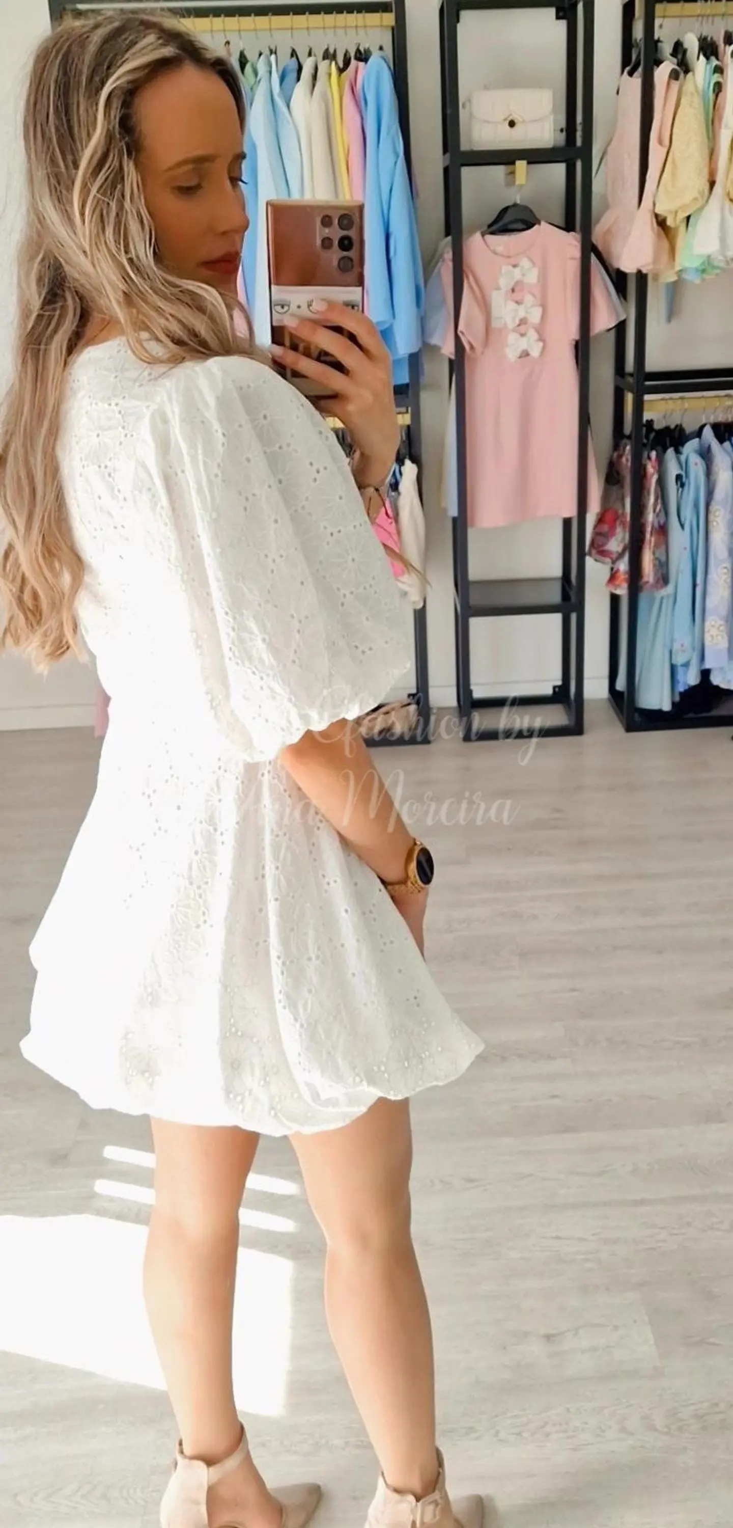 Vestido em bordado inglês com manga balão 2
