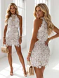 Vestido em renda com aberturas laterais - thumbnail 6
